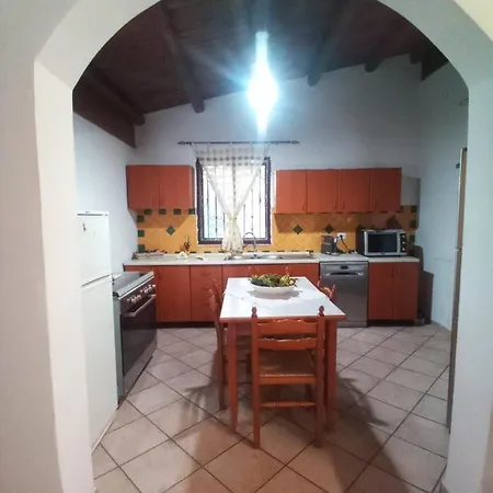 Lenzo Villa